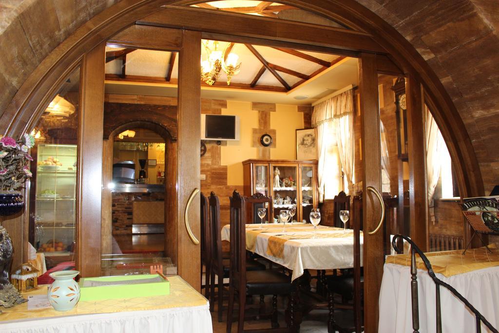 באניה לוקה Motel Alas מראה חיצוני תמונה